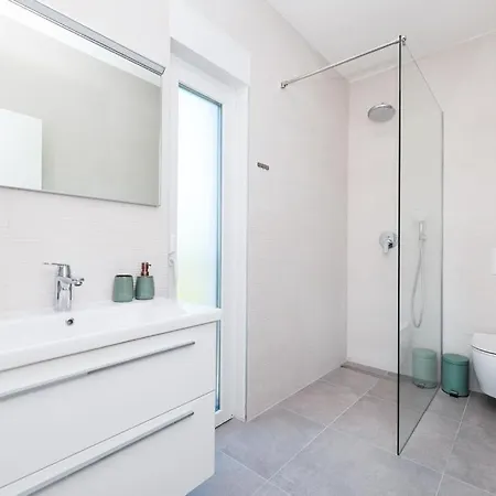 Vesna Villa Zara
